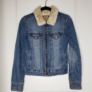 Hollister Denim Jacket Faux Fur Collar size S